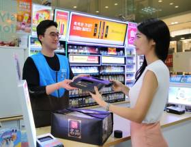 잘나가는 편의점 선물세트...너도나도 '역대 최대 매출'